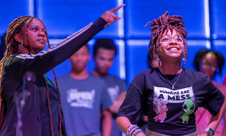 Kids improvizing on stage